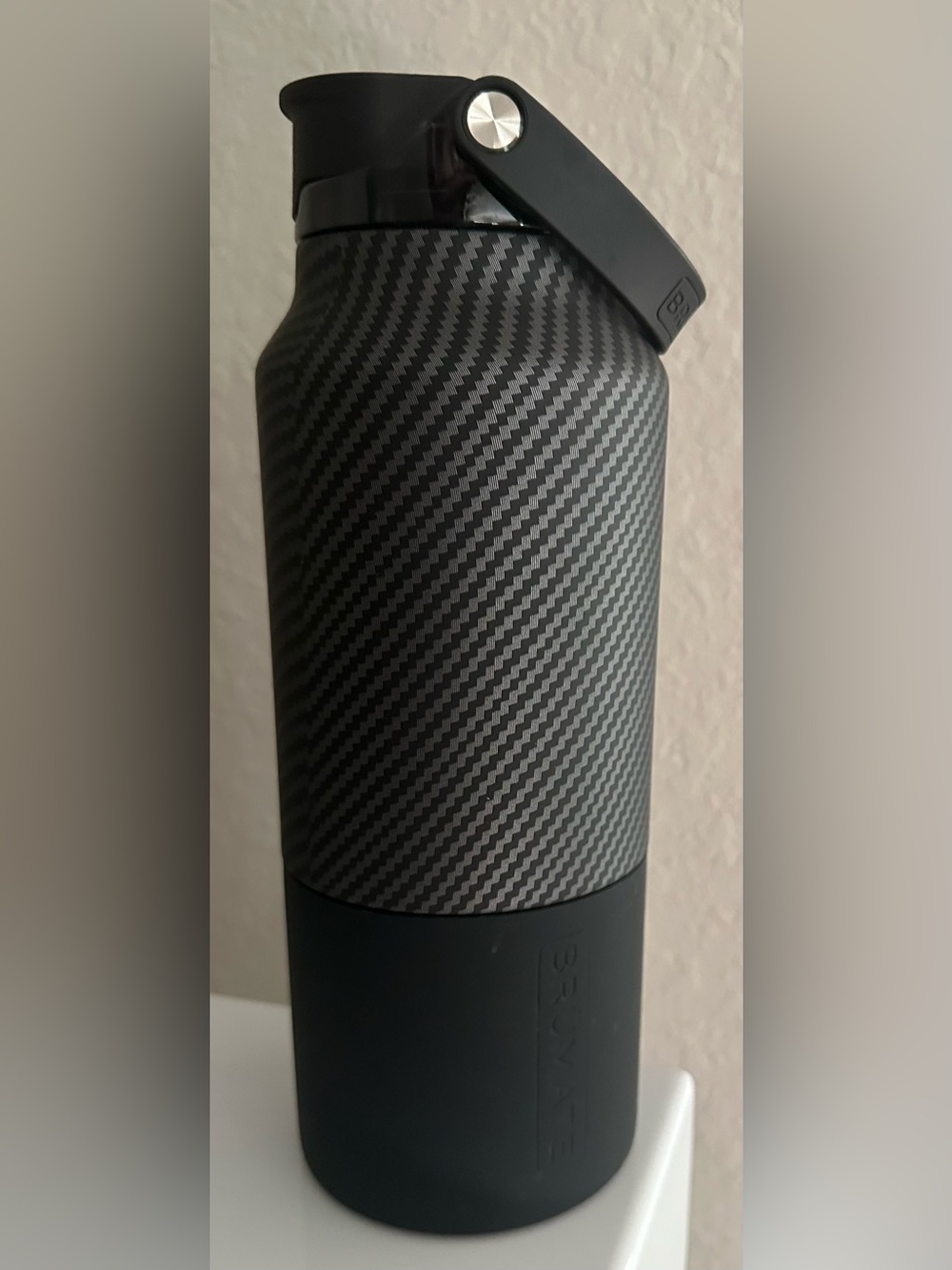 BrüMate Black Carbon Fiber Water Bottle